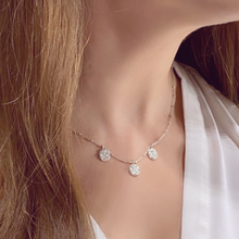 Load image into Gallery viewer, Envelop 3 disc satellite necklace - Love Flo