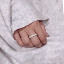 Load image into Gallery viewer, Envelop full band ring - Love Flo