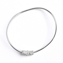 Load image into Gallery viewer, Envelop bead on an organic bangle - Love Flo